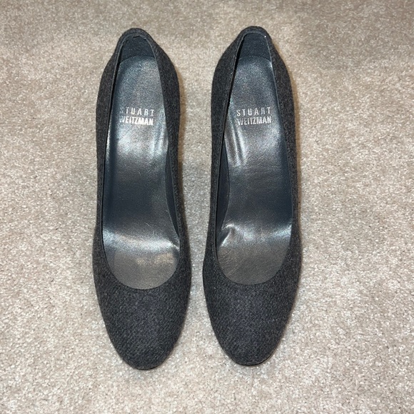 Stuart Weitzman Gray Round Toe Heels - Picture 1 of 9